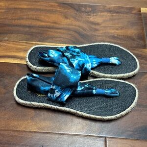 Nalho Blue Tie-Dye Fabric Knot Flip Flop Sandals